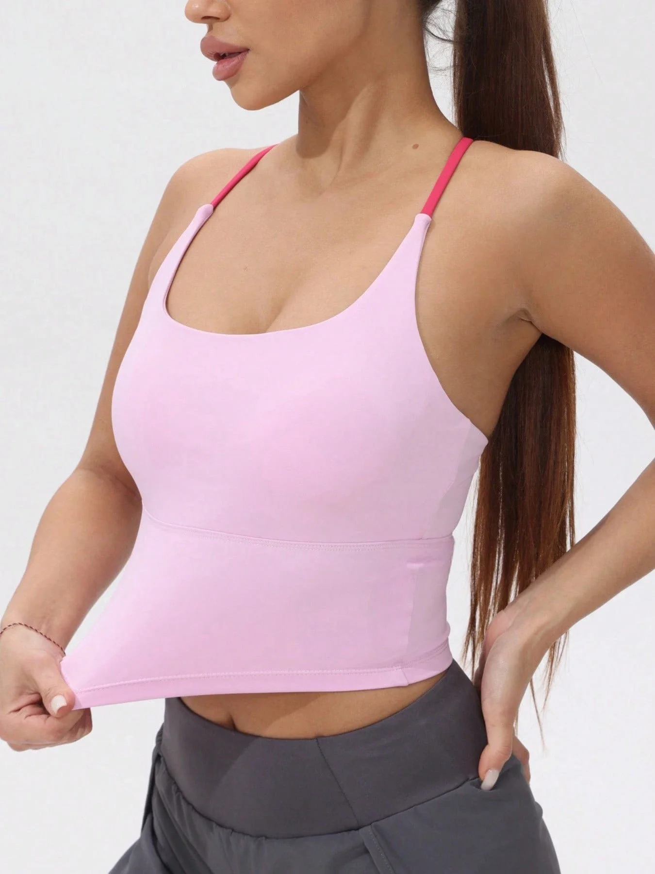 FItfemme Crisscross - Camiseta sin mangas deportiva con espalda - Secado rápido, con copas acolchadas - Ideal para yoga, gimnasio y correr