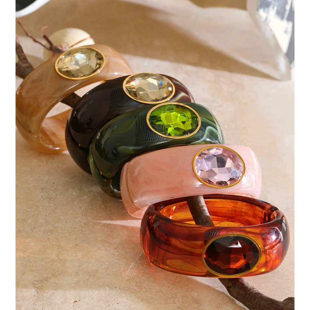 Yhpup Brazalete Grueso de Resina Acrílica de 63 mm, Estilo Otoño Invierno 2026, Joyería de Muñeca Impermeable