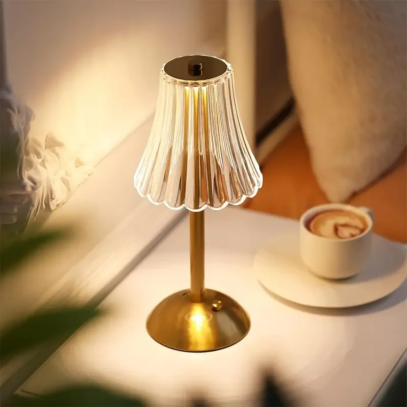 Lámpara de Escritorio LED de Cristal Vintage, Carga USB, Adecuada para Dormitorios y Salas de Estar, Crea Fácilmente una Atmósfera Cálida