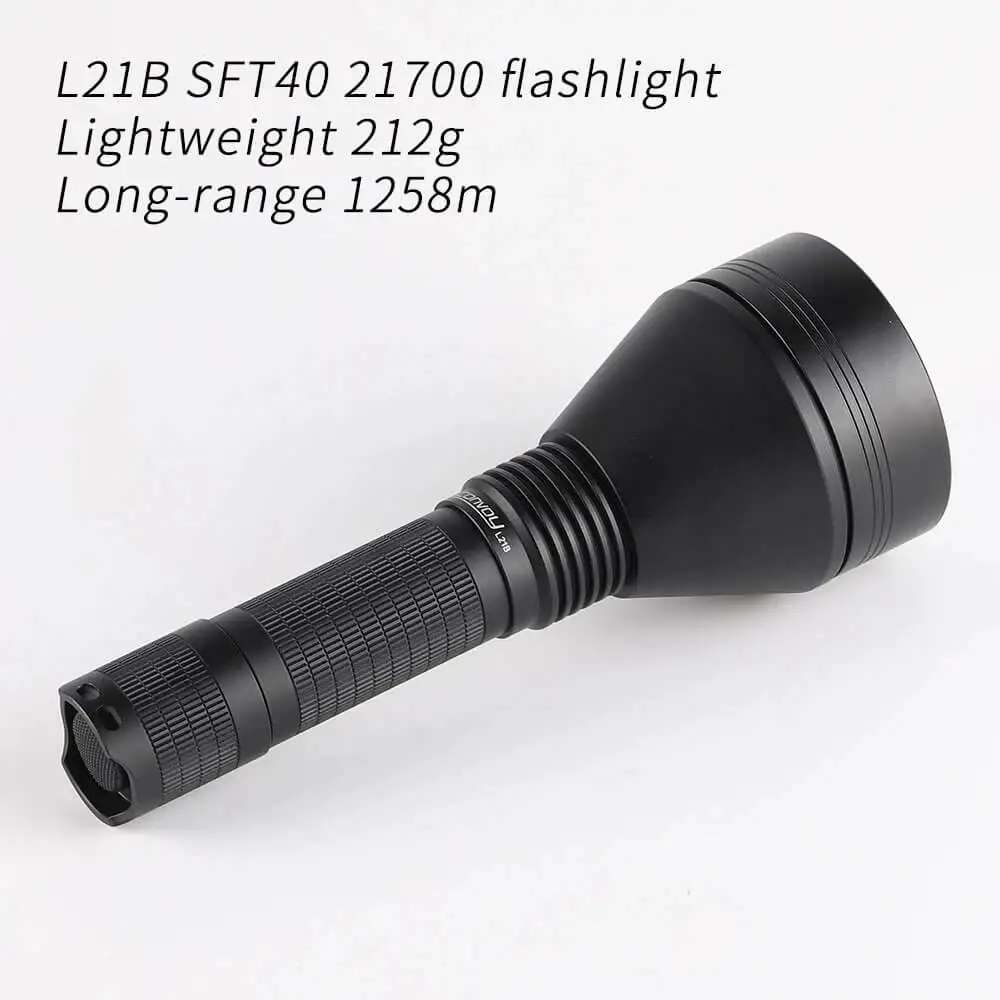 Convoy L21B SFT40 Linterna de largo alcance 12 grupos Linterna de caza