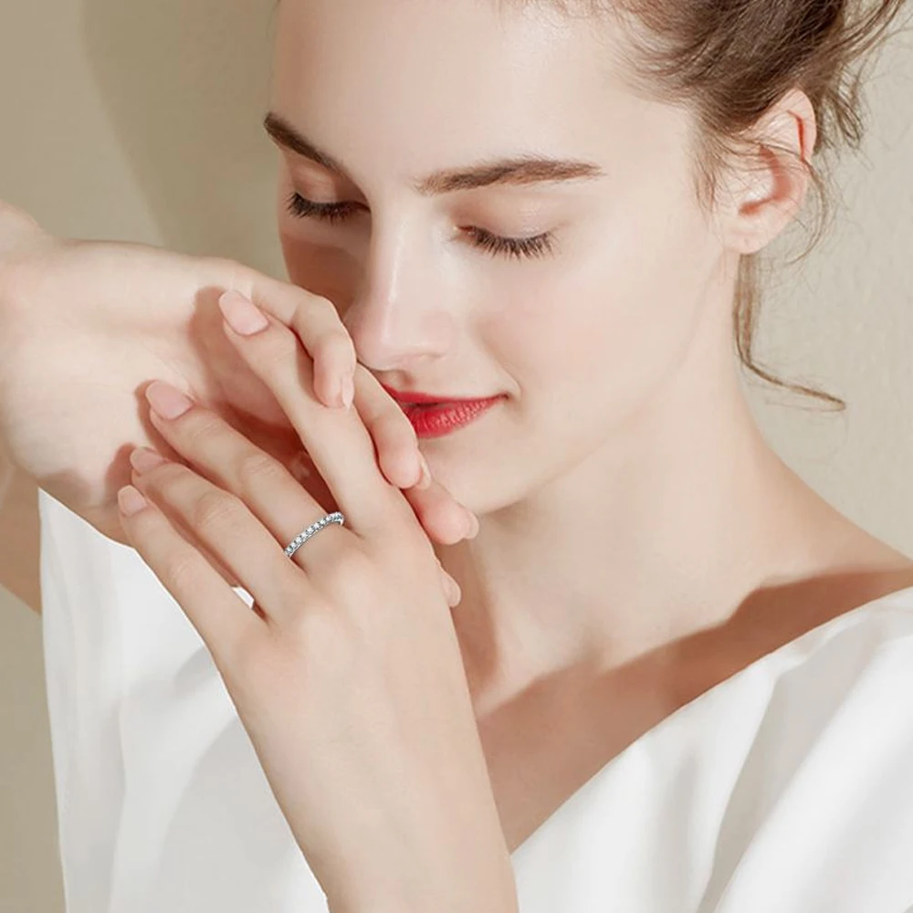 KNOBSPIN-Anillo de moissanita para mujer, de Ley 925 Sortija de plata, oro blanco sólido de 18k, banda Eternity, anillos de compromiso de boda, 2mm, Color D