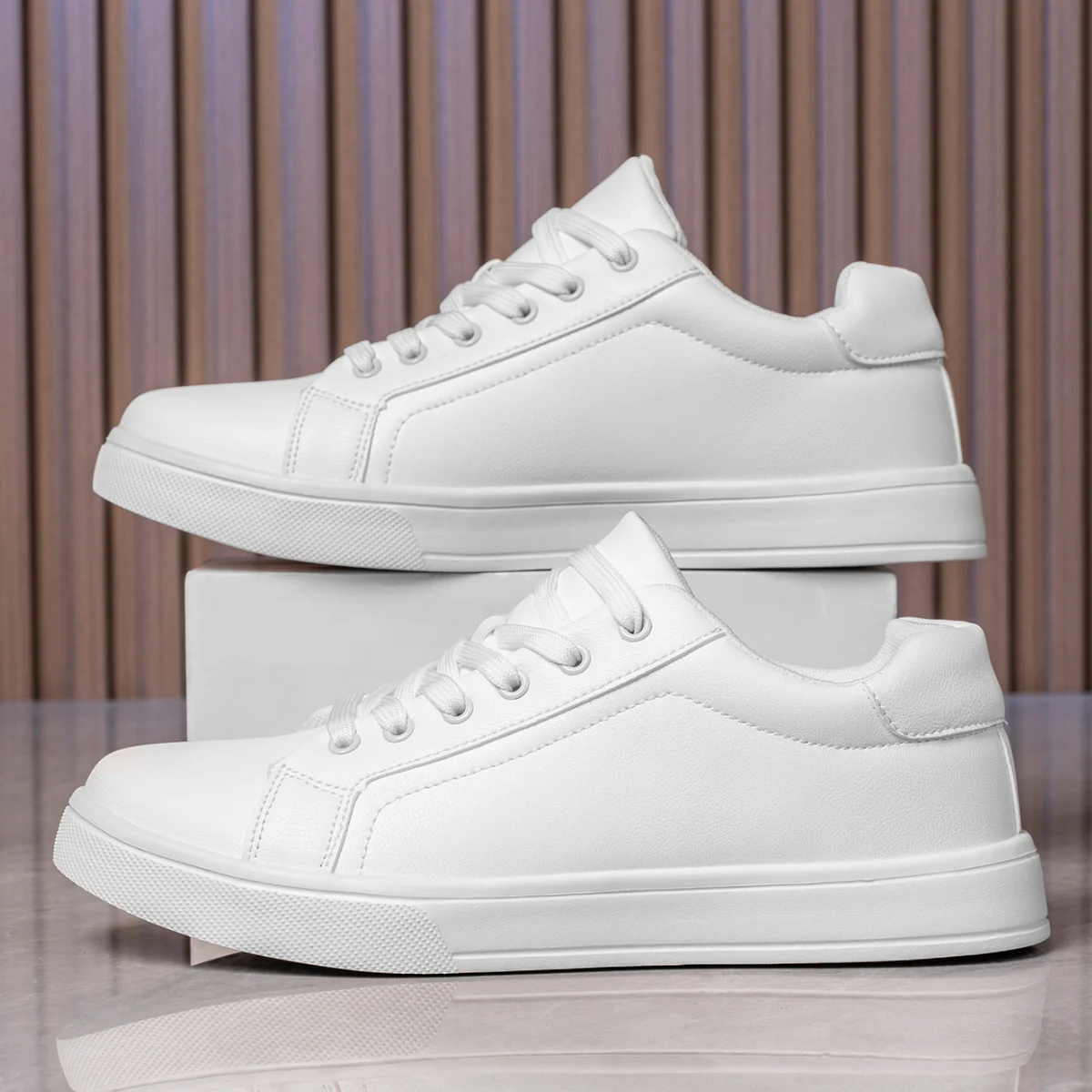 Zapatos de hombre, cómodos zapatos informales para monopatín, zapatillas de ocio sólidas blancas y negras, zapatos ligeros para caminar, Tenis Masculino