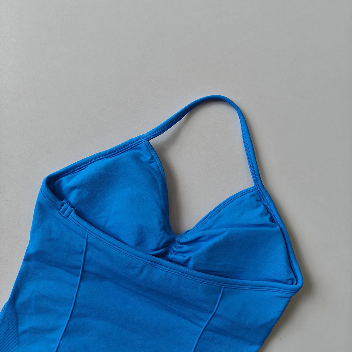 Camiseta sin logotipo para mujer, Top de gimnasio con espalda descubierta y tiras palangre, sujetador con espalda abierta para entrenamiento, camiseta sin mangas para correr y Yoga