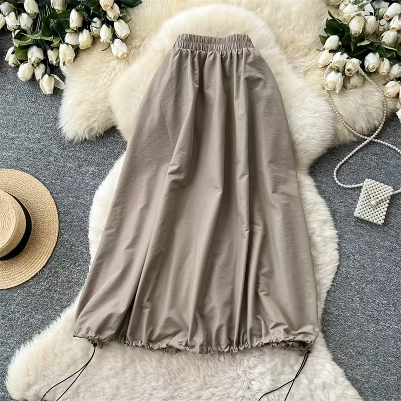 Nueva Falda Midi de Mezclilla con Parches para Mujer, Diseño Exclusivo, Color Caqui, Cintura Asimétrica con Cordón, Falda Burbuja con Bolsillos con Cremallera SK8003