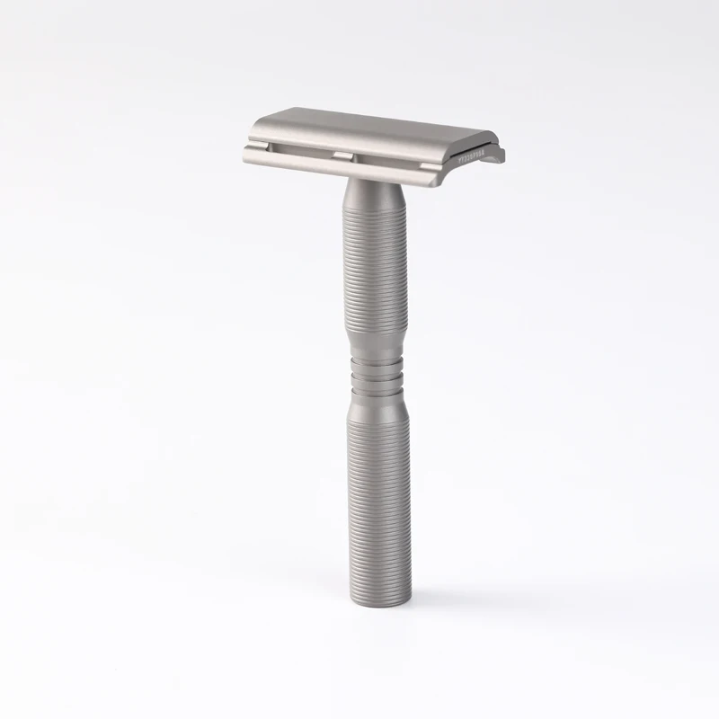 Maquinilla de afeitar de seguridad liviana YAQI Ghost Titanium