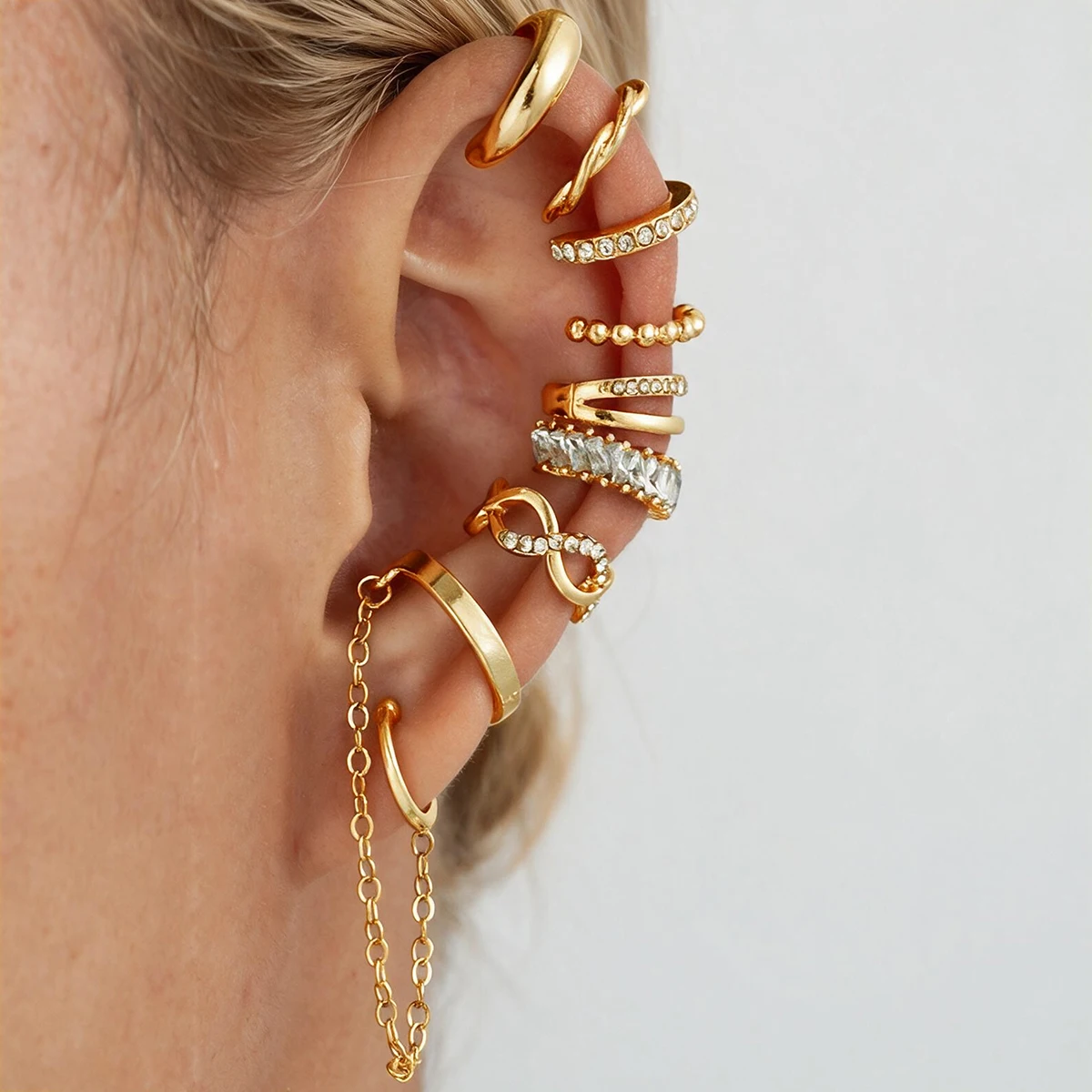 9 Piezas de Pendientes de Zirconia Simples Sin Perforación para Mujer, Aros Delicados de Color Dorado, Pendientes de Clip para Cartílago, Aros Falsos, Joyería