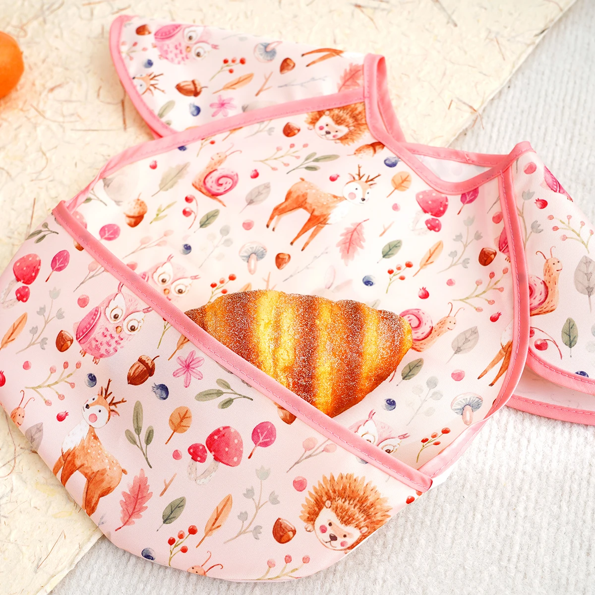 Elinfant nuevo patrón de moda impermeable bolsillo almuerzo Baberos de alimentación Baberos de bebé reutilizables lindo niños delantal de bebé niños paños para eructar