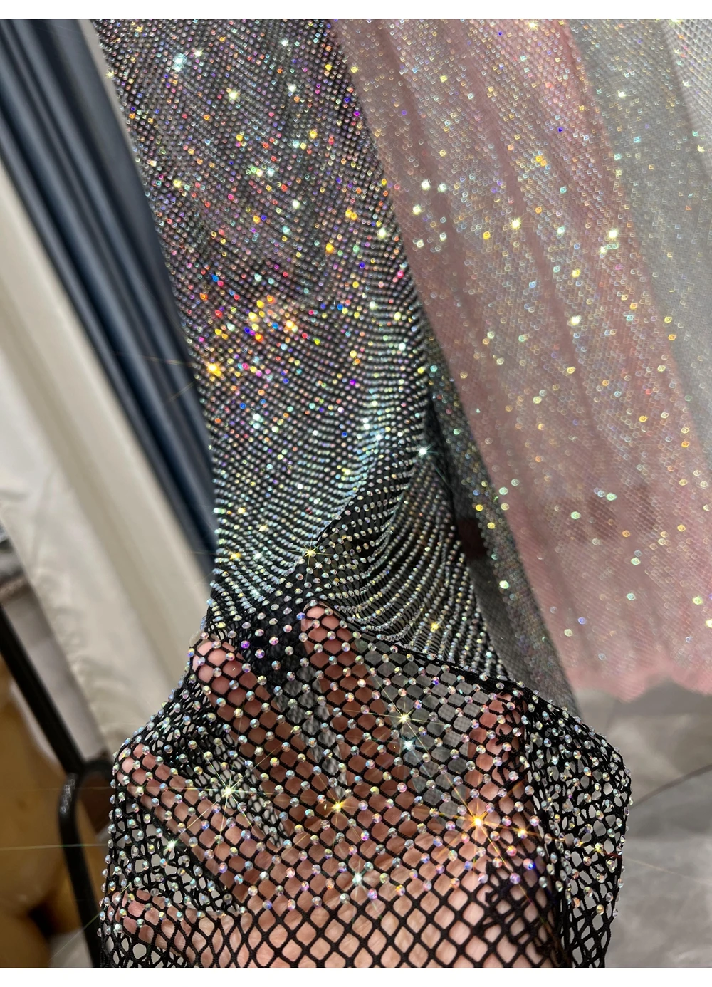 Vestido de fiesta con diamantes de imitación para mujer, ropa Sexy de malla larga fina y brillante con cuello en V profundo, novedad de verano 2023