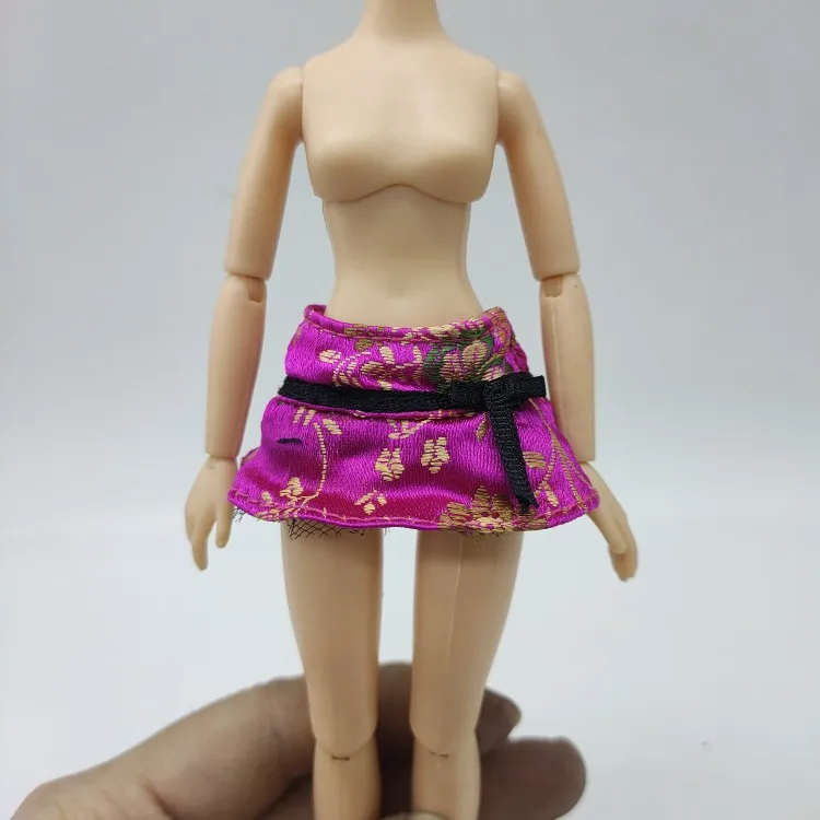 Una variedad de faldas de ropa para muñeca Bratz 1/6, muñeca Monsterse High, muñeca de 30cm, muñeca fresca de moda, muñeca de escuela secundaria
