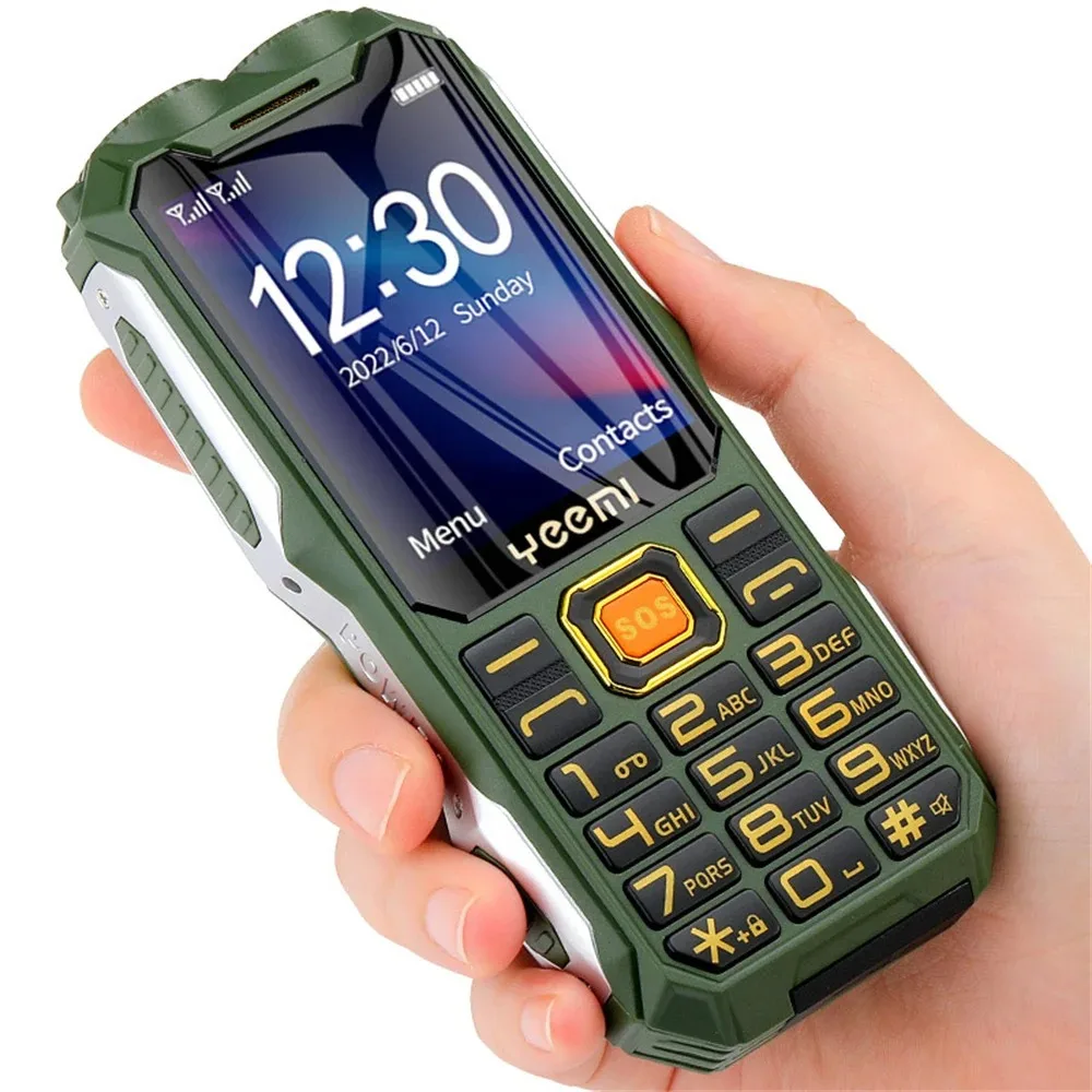 YeeMI Q8 4G teléfono resistente impermeable banda completa teléfono 2,6 pulgadas HD SOS botón altavoz grande luz LED 16800mAh batería