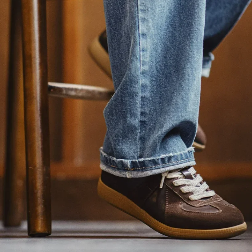 Zapatillas Deportivas Clásicas Maden Marrón con Detalles en Contraste, Estilo Alemán, Planas y de Caña Baja para Hombre, Primavera y Otoño, Casuales con Cordones