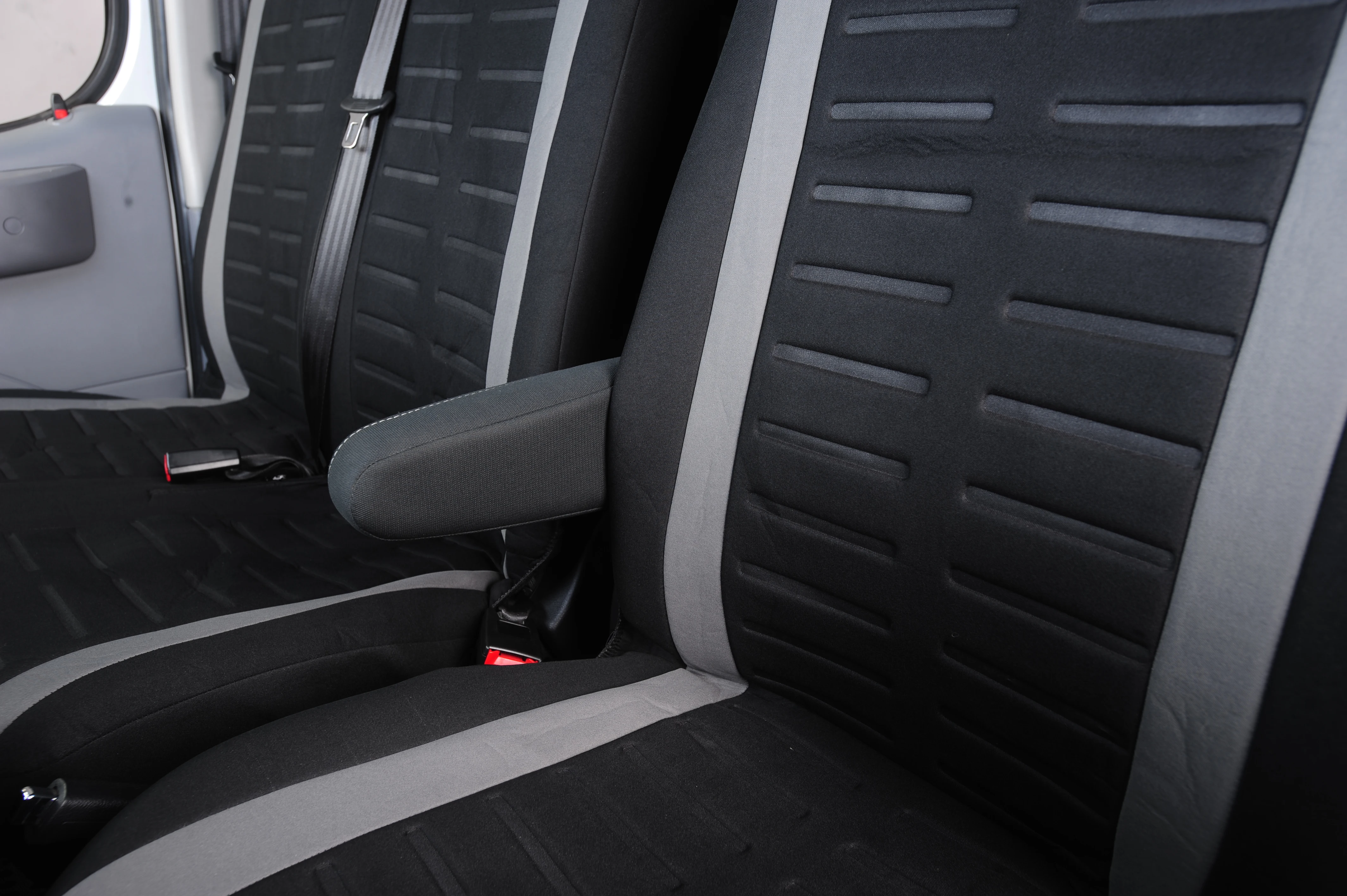 Fundas de asiento universales a rayas 3D, se adapta a la mayoría de furgonetas y camiones, 2 + 1, fundas de asiento para conductor individual y pasajero