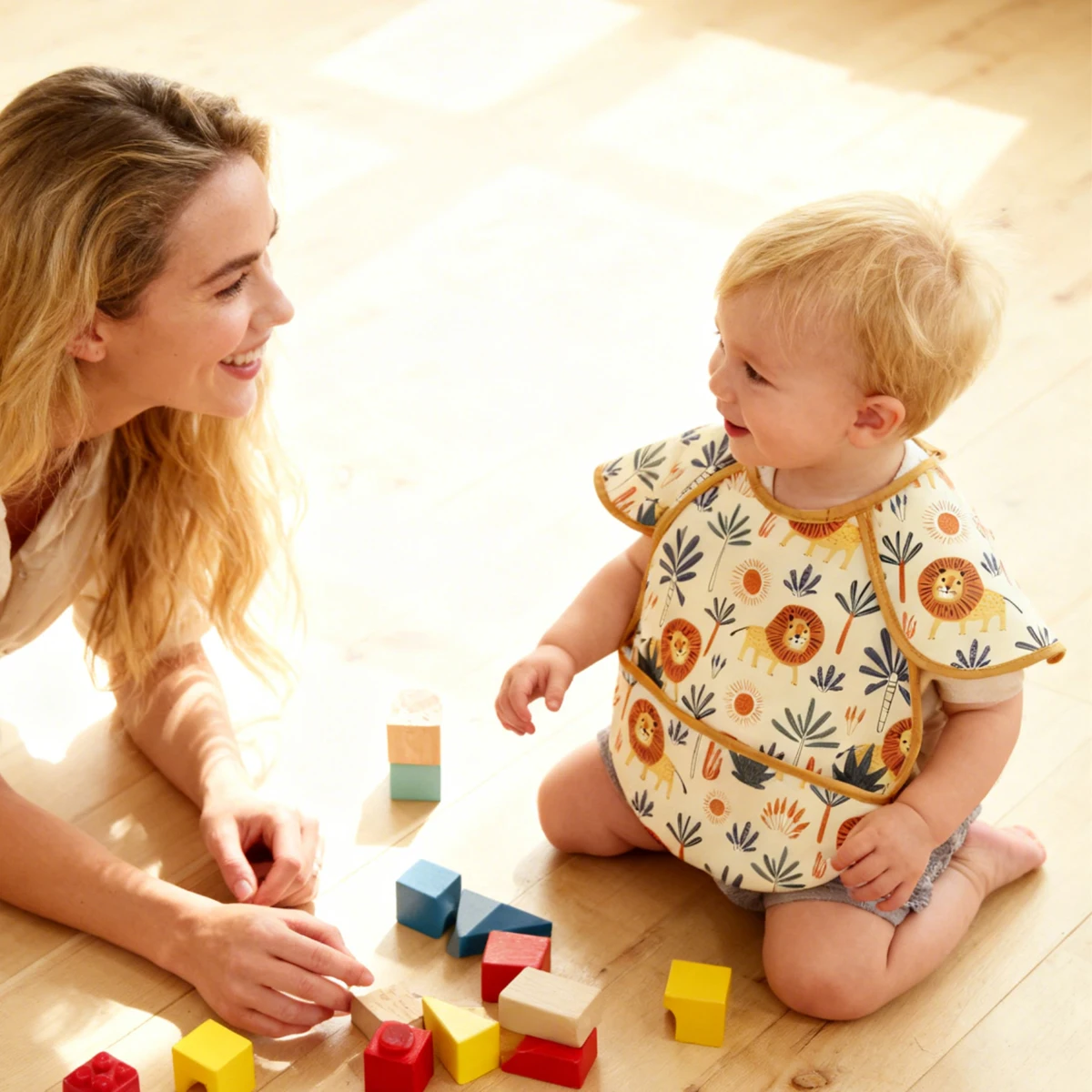 Elinfant nuevo patrón de moda impermeable bolsillo almuerzo Baberos de alimentación Baberos de bebé reutilizables lindo niños delantal de bebé niños paños para eructar