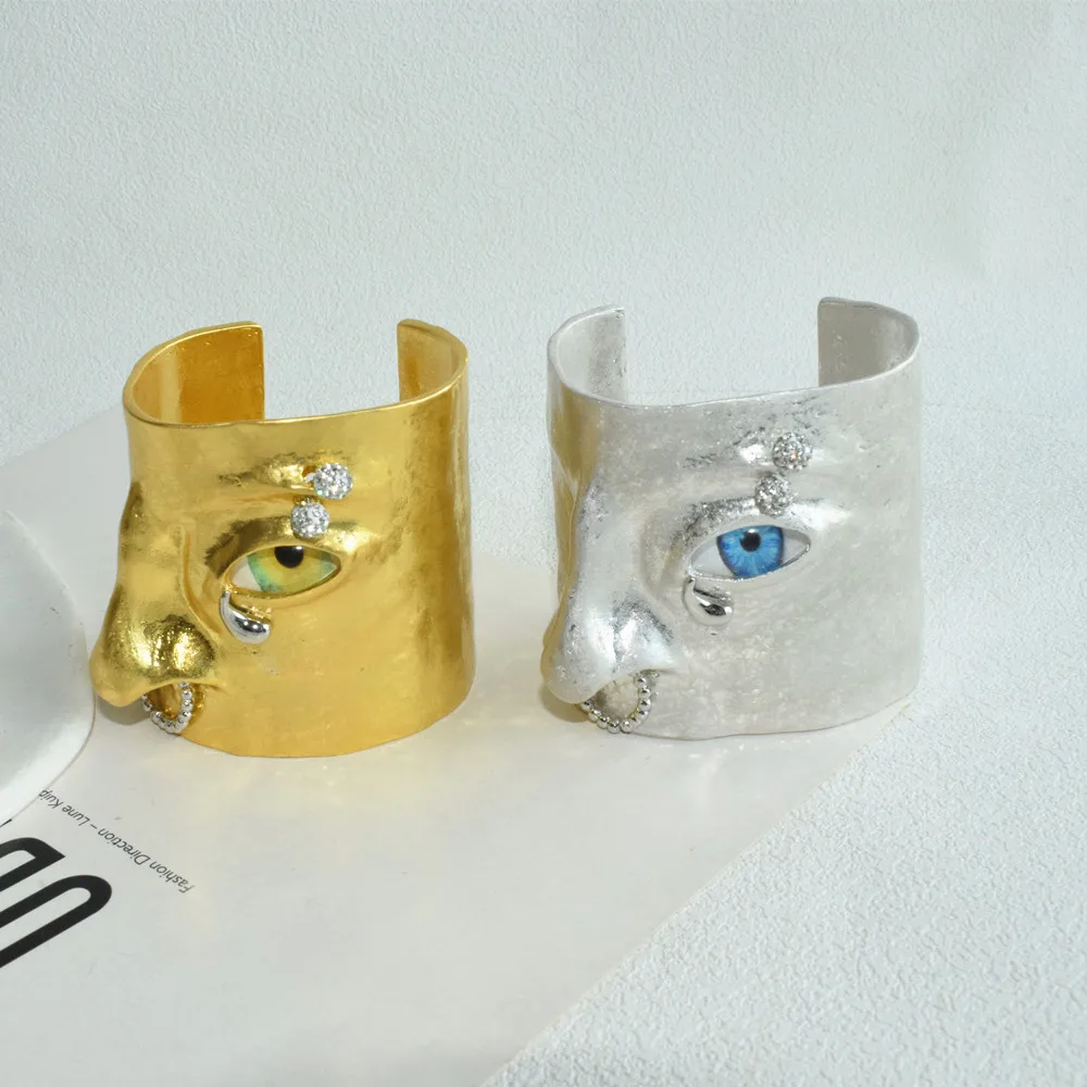 Brazalete con diseño de ojos faciales de Metal étnico Vintage para mujer, joyería, desfile de moda, accesorios de brazalete abiertos a mano