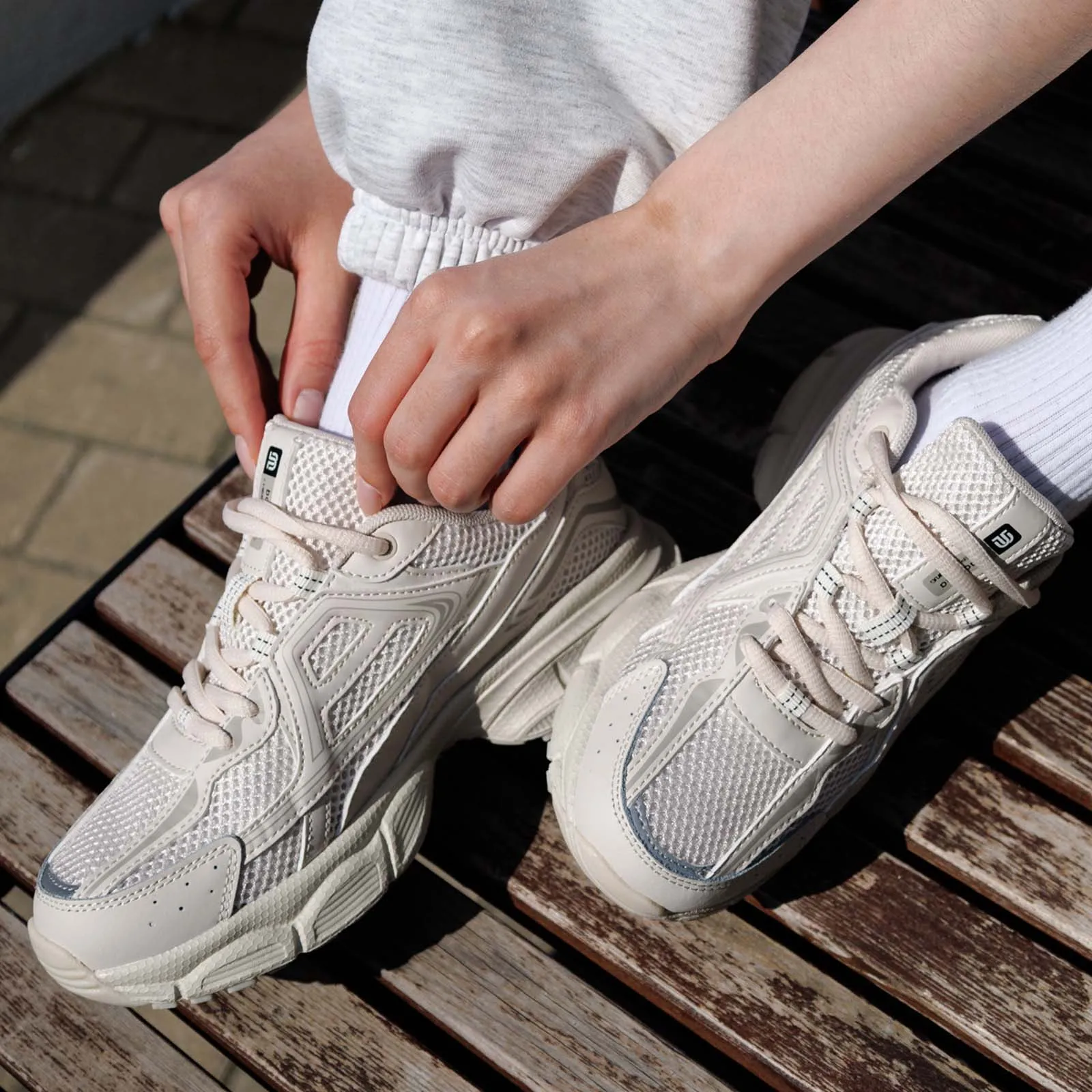 Baasploa, zapatos deportivos para mujer, zapatillas para correr ligeras y transpirables para exteriores, zapatillas informales de malla antideslizantes con cordones para correr para mujer