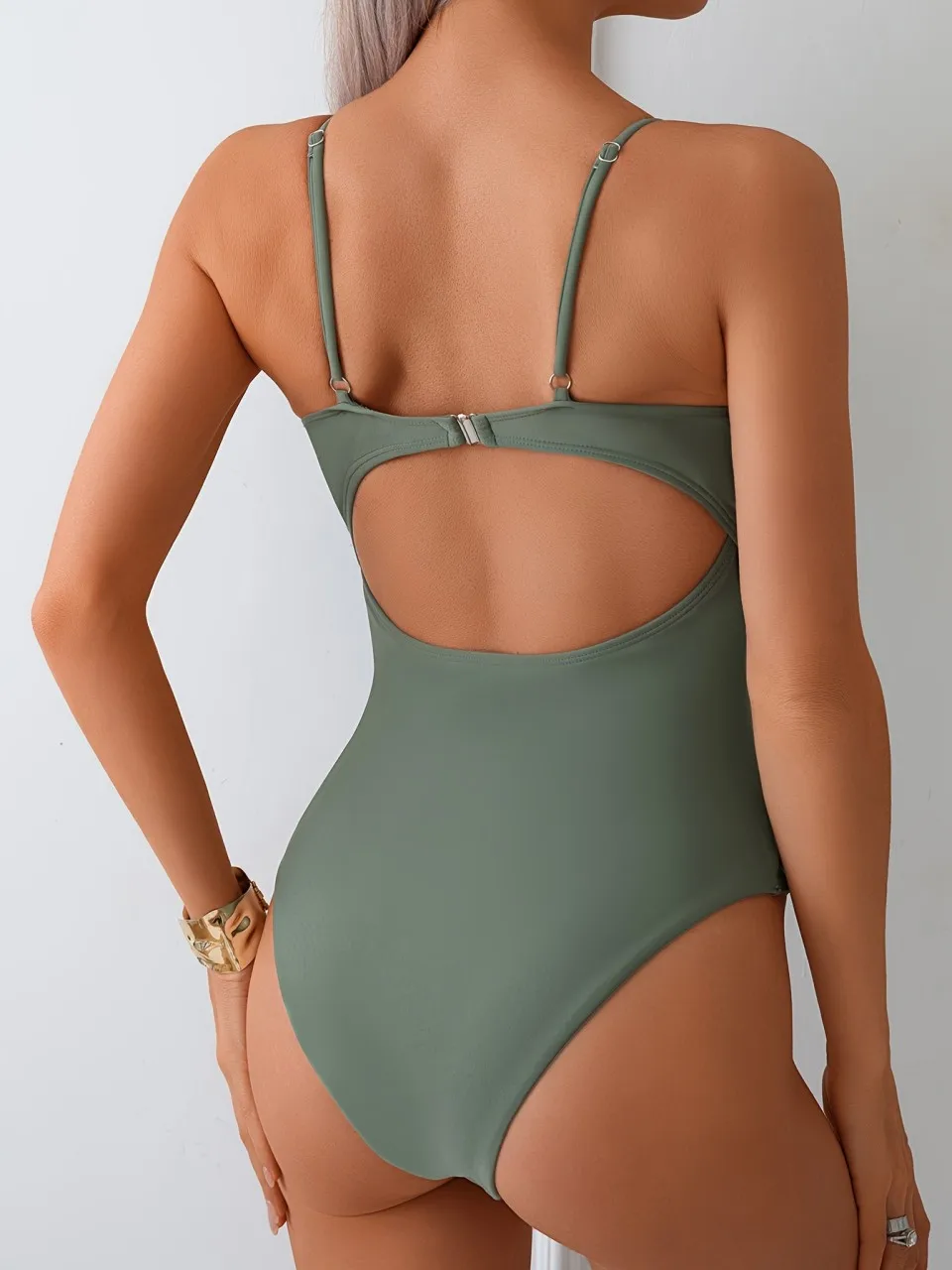 2025 Traje de baño Sexy ajustado con tiras, traje de baño de una pieza con lazo verde militar, traje de baño para mujer, traje de baño acolchado, ropa de playa