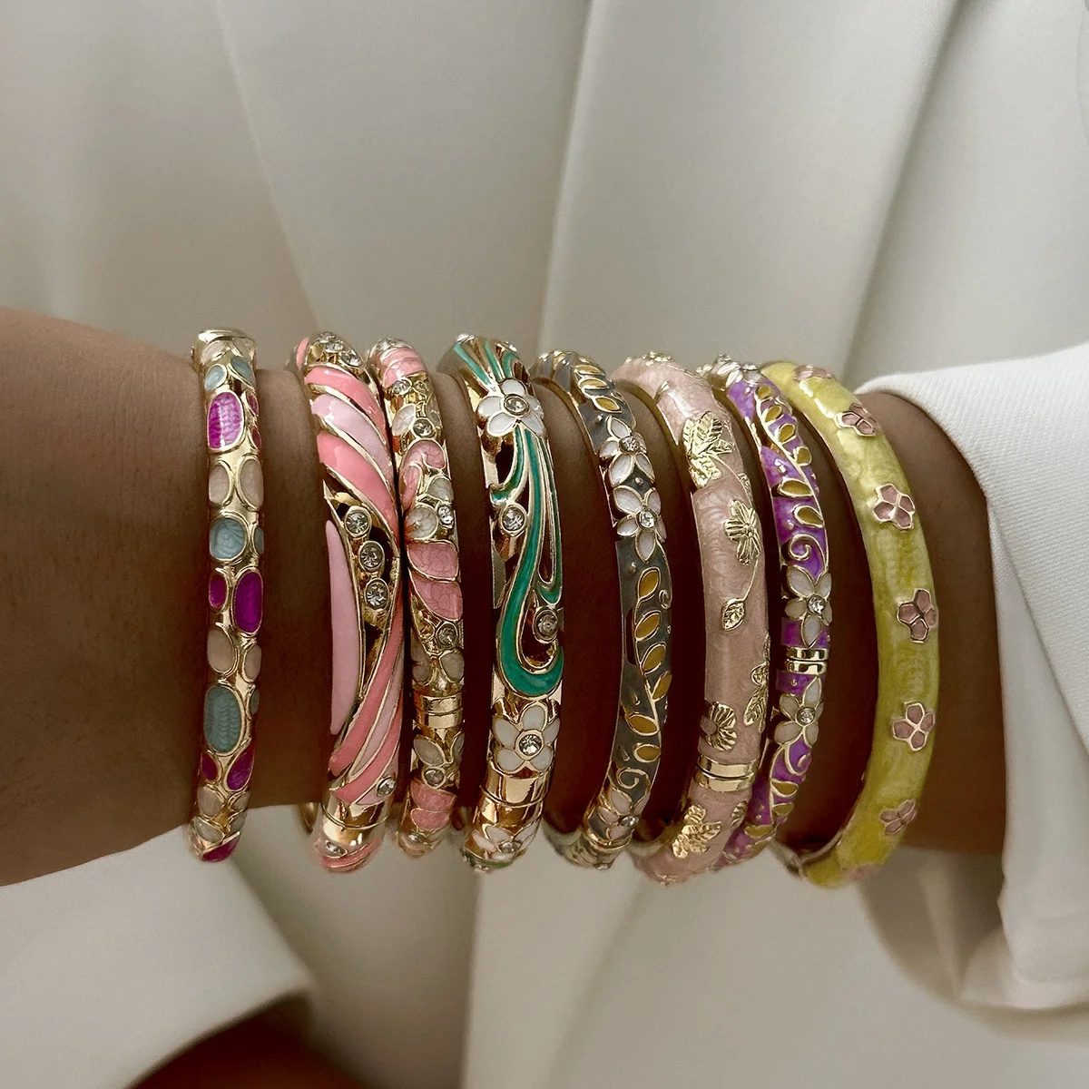 Pulsera de esmalte cloisonné vintage para mujer, estilo étnico, colorida, con diseño floral de aceite goteado y pedrería, brazalete para uso diario, fiestas, regalos de joyería
