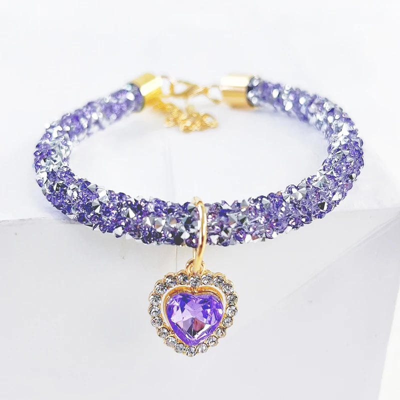 Collar ajustable para mascotas, Collar de perro y gato con colgante de corazón de circonita de diamante, joyería de lujo, collares de Metal para cachorros, accesorios para perros