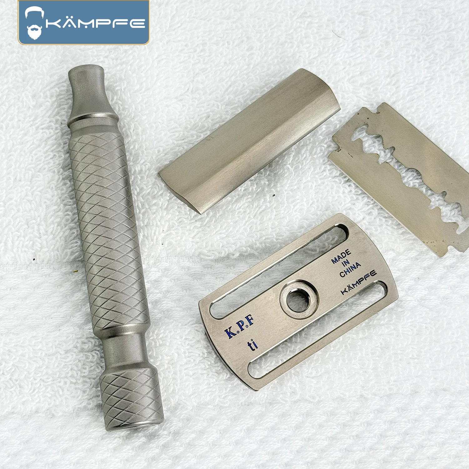 Afeitadora manual KAMPFE de seguridad, mecanizada con precisión CNC, de doble filo, de aleación de titanio para hombre, regalo para novio.