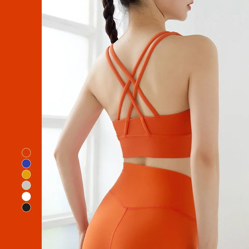 Nuevo Sujetador deportivo de realce, chaleco de Yoga con espalda cruzada, Top acolchado Sexy para Fitness, Top corto transpirable para gimnasio, absorción de golpes para correr, ropa deportiva