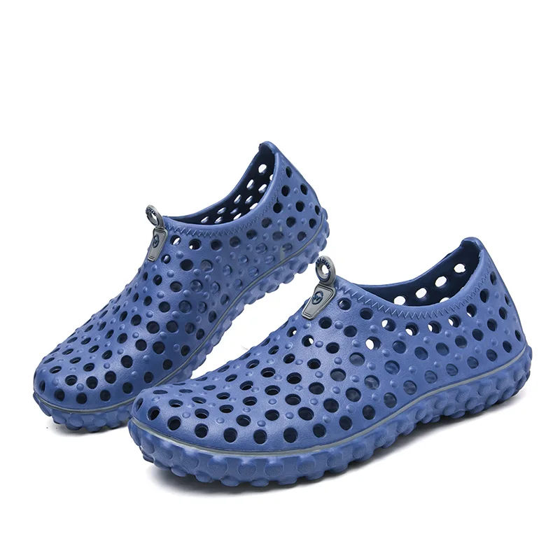 Gran oferta de verano para hombres y mujeres, sandalias de playa al aire libre, zapatos con agujeros, par de deportes acuáticos, zapatos de secado rápido, zapatos acuáticos
