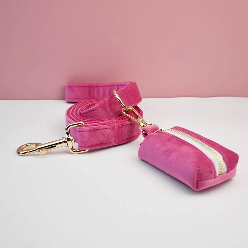 Conjunto de collar y correa para perros de terciopelo rojo rosa, placa con nombre grabada personalizada, suministros para mascotas, correa para perros Velvet23