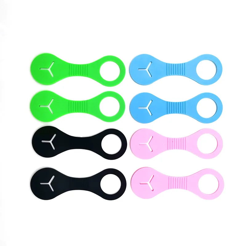 Dispensador de bolsas para excrementos de perros, productos para perros, soporte para bolsa de basura para mascotas, Clip manos libres, suministros de limpieza para perros