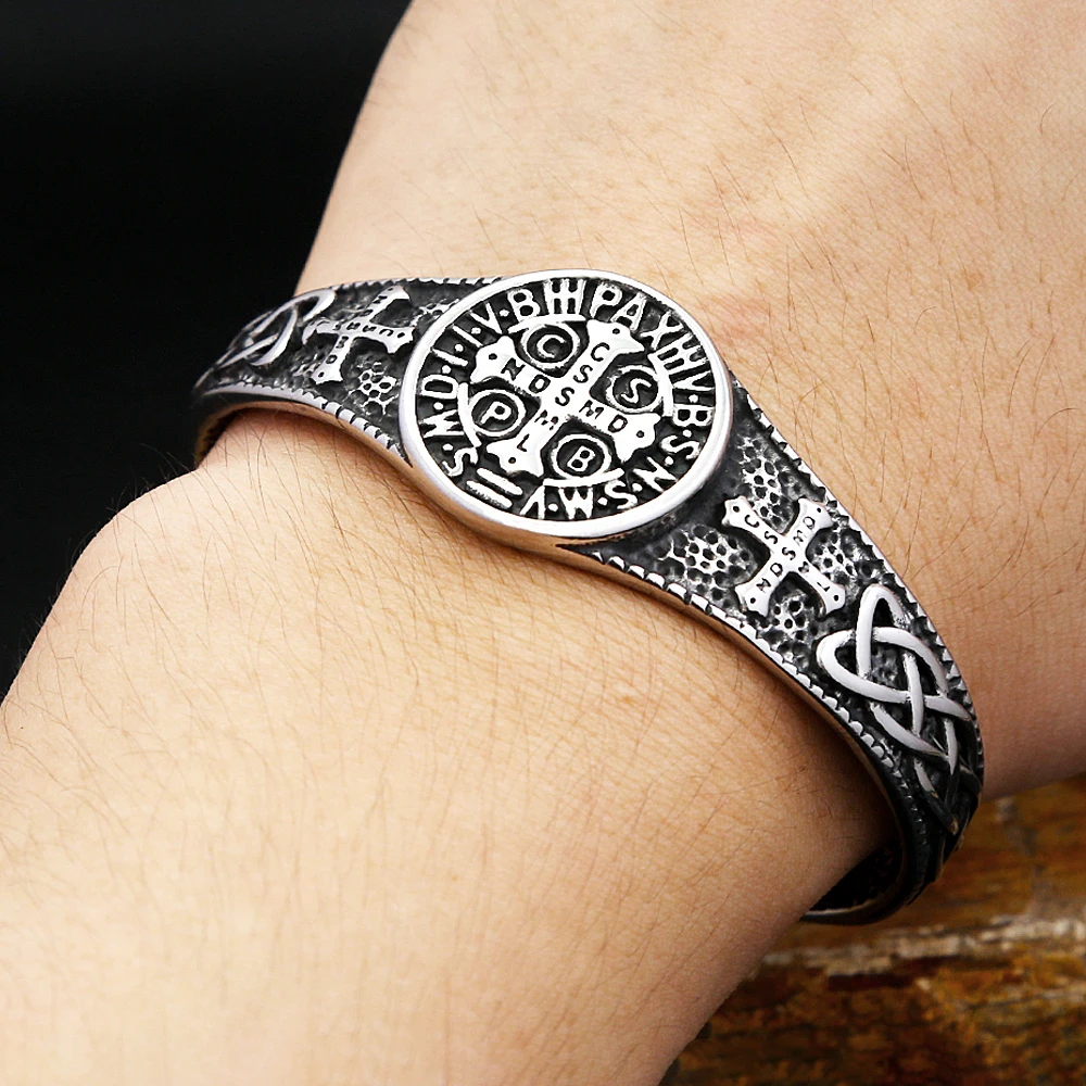 Nueva pulsera clásica de San Benito CSPB para hombres y mujeres, brazaletes con apertura cruzada de moda de acero inoxidable, joyería de motorista, triangulación de envíos