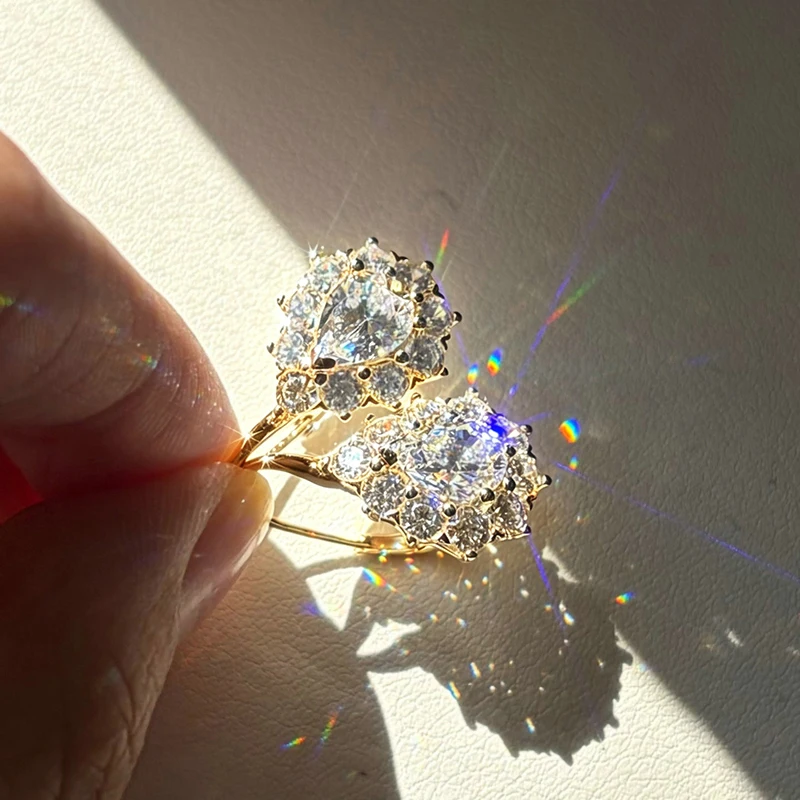 Pendientes de aro de moissanita con corte de pera de 6x8 mm brillantes Lnngy para mujer, pendientes en forma de U rellenos de oro de 14 quilates, regalo de joyería de tendencia 2026