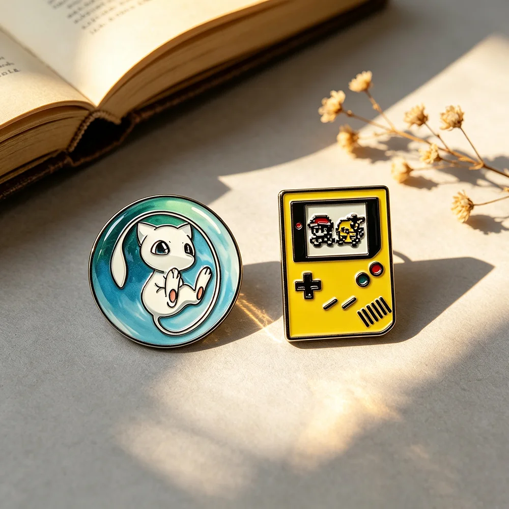 2 piezas/set Lindos Monstruos Broches de Esmalte, Insignias de Solapa, Accesorios para Maletines y Mochilas, Decoración, Joyería, Regalo para Fans