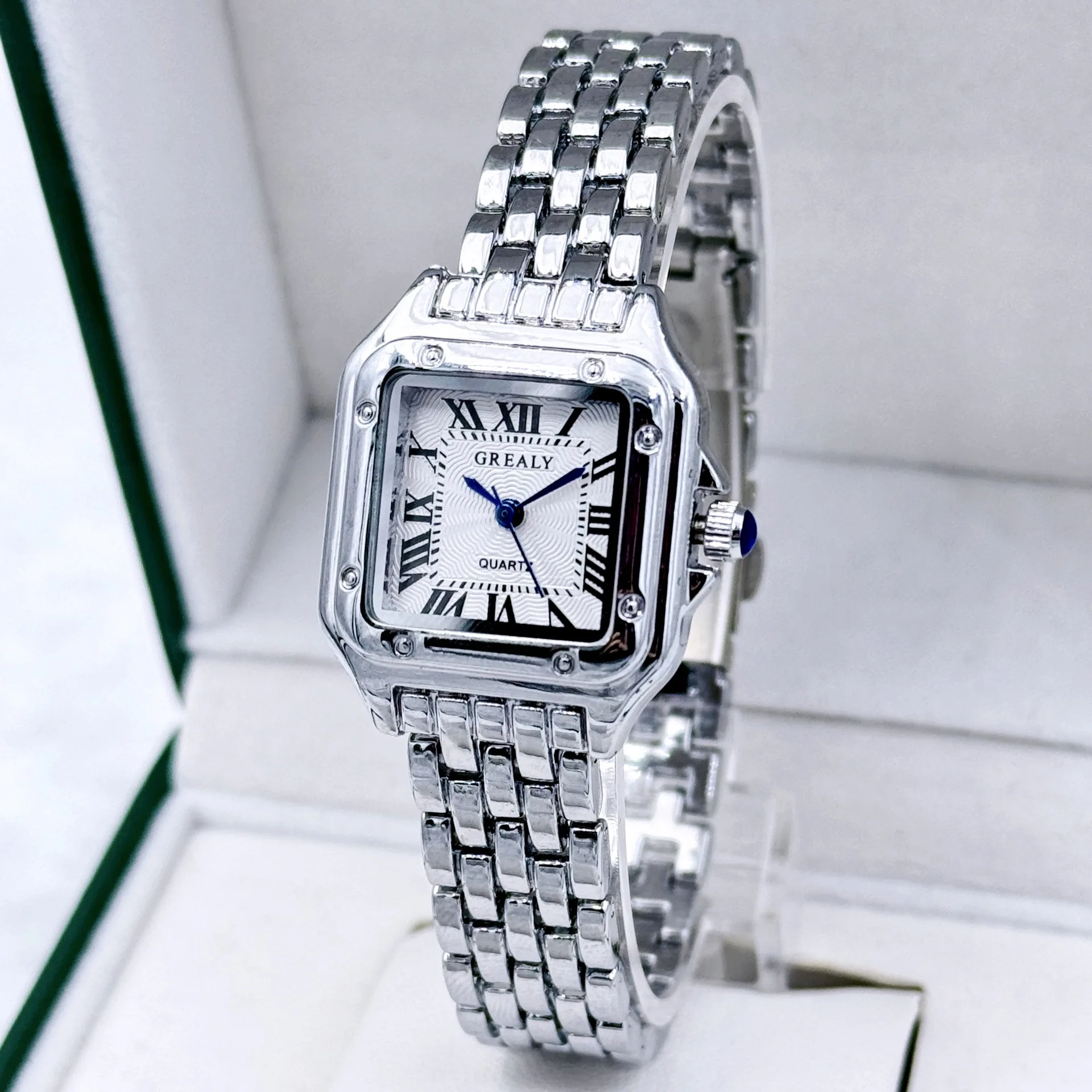 Nuevo reloj para mujer, marca de lujo ligera, negocios, acero inoxidable dorado, relojes de cuarzo a la moda para mujer, reloj de pulsera para mujer