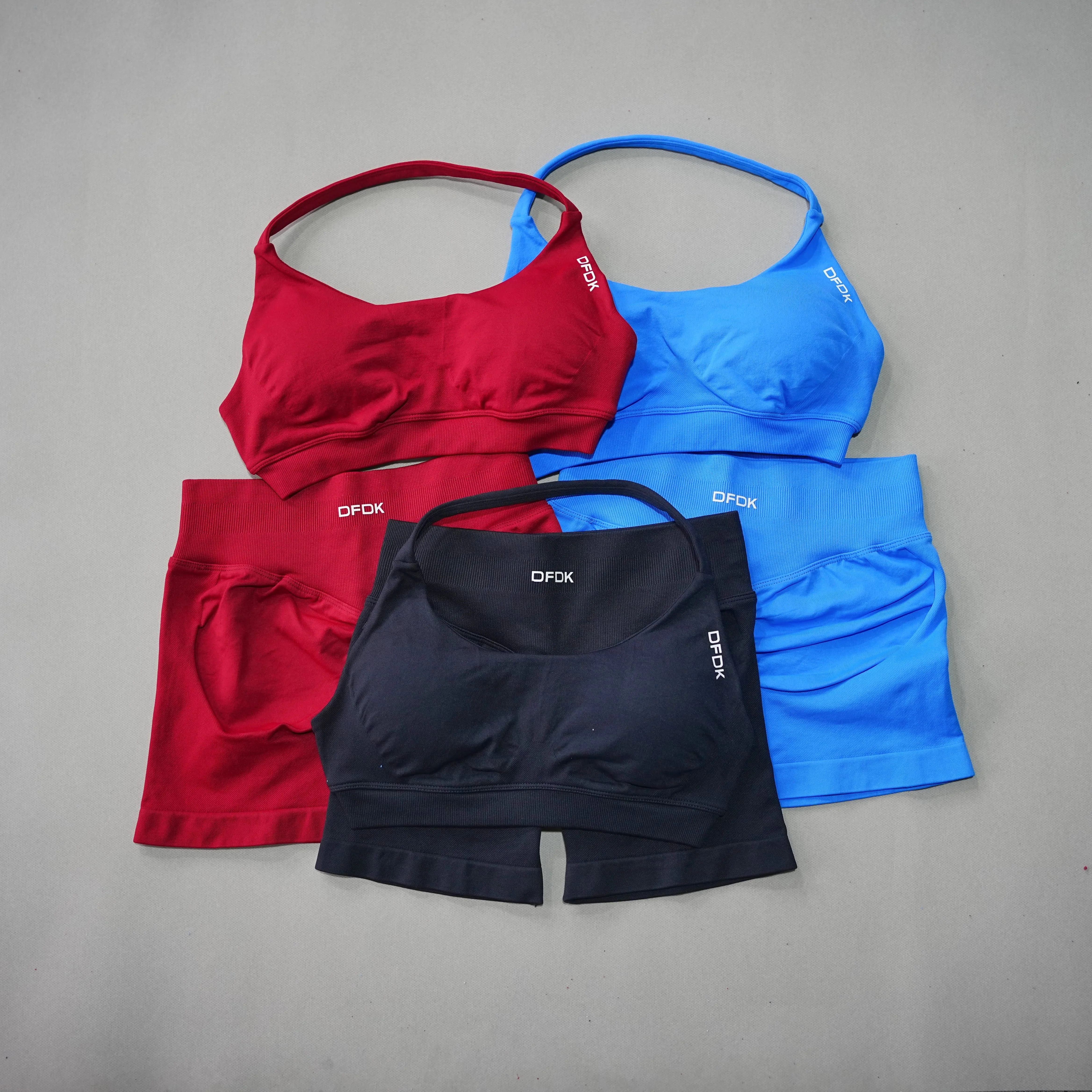 DFDK Conjunto deportivo de 2 piezas para mujer, sujetador deportivo con cordones, pantalones cortos sin costuras, leggings, yoga, gimnasio, fitness, correr, chándal