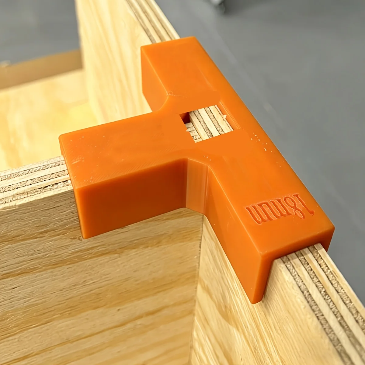 90 °   Soporte en T de ángulo recto para tablero laminado de 18 mm, soporte para estante de gabinete, posicionador de montaje para muebles de bricolaje y carpintería