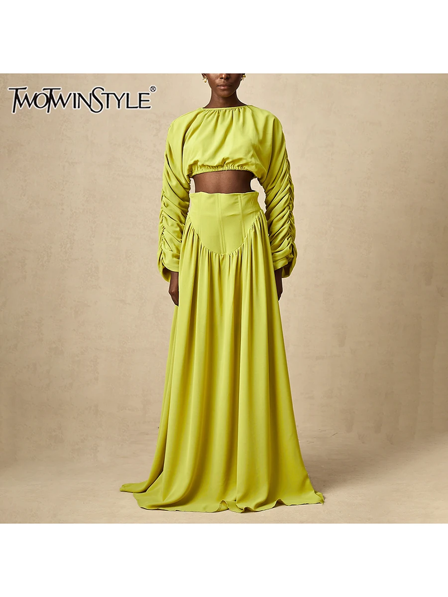 TWOTWINSTYLE, conjunto de dos piezas holgado liso con cuello redondo, Top corto de manga larga, faldas acampanadas de cintura alta, trajes con temperamento, ropa femenina