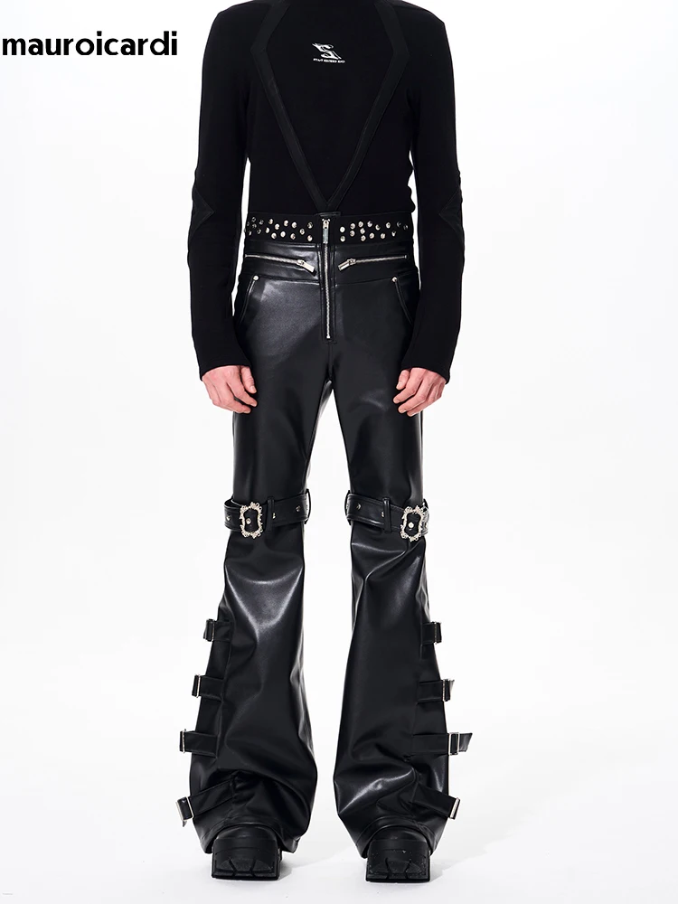 Pantalones Largos de Cuero PU Negro para Hombre, Estilo Flare, de Mauroicardi, para Primavera y Otoño, con Remaches, Diseño de Lujo, Estilo Emo Alternativo