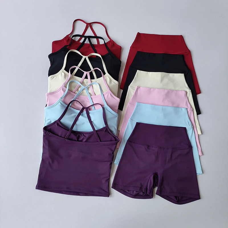 Conjunto de yoga cepillado para mujer con sujetador deportivo acolchado y pantalones cortos de cintura alta Conjunto de salón a juego para entrenamiento cómodo