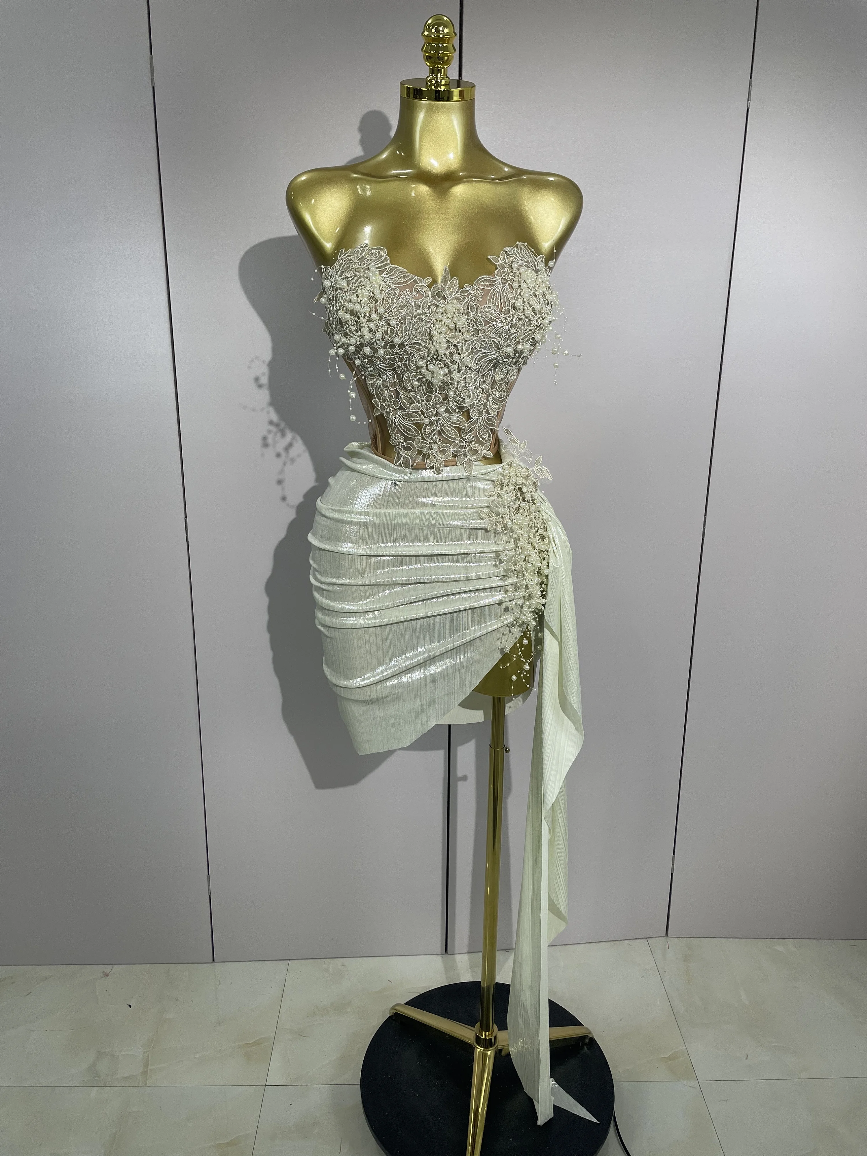STOCK de lujo con perlas brillantes, falda asimétrica Sexy, conjunto de 2 uds., traje de actuación de bailarina de escenario para fiesta de cumpleaños y noche para mujer 2025