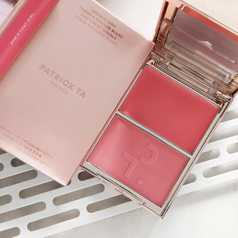Patrick-Ta Double-take Creme & Powder Blush, acabado mate satinado, textura de polvo fino, productos de rubor cremoso de la popular marca.