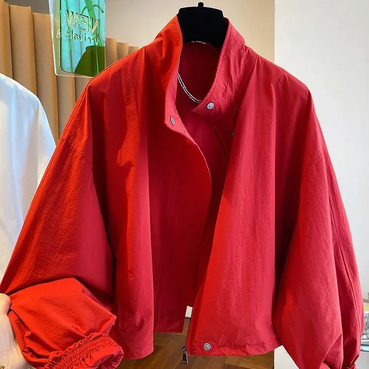 2025 nueva chaqueta informal roja con cuello levantado para mujer en primavera y otoño chaqueta corta y fina informal holgada