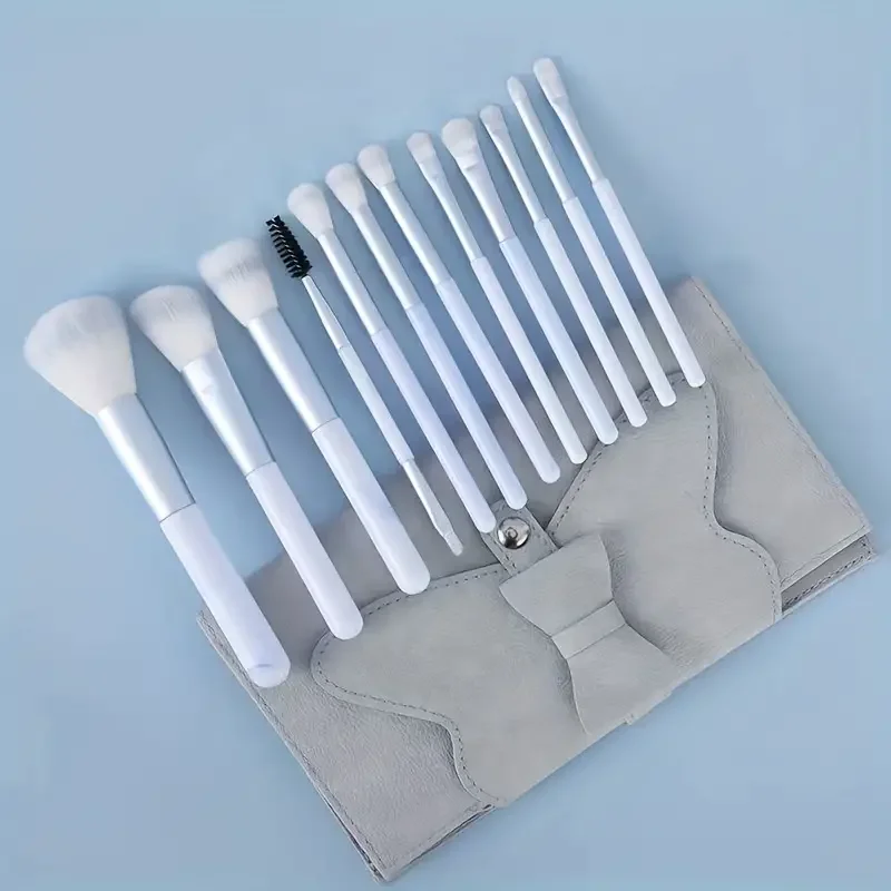 Set de 12 Brochas de Maquillaje Azules para Base, Corrector, Rubor, Polvo, Sombra de Ojos, Kabuki, Brochas Suaves y Esponjosas para Maquillaje Femenino