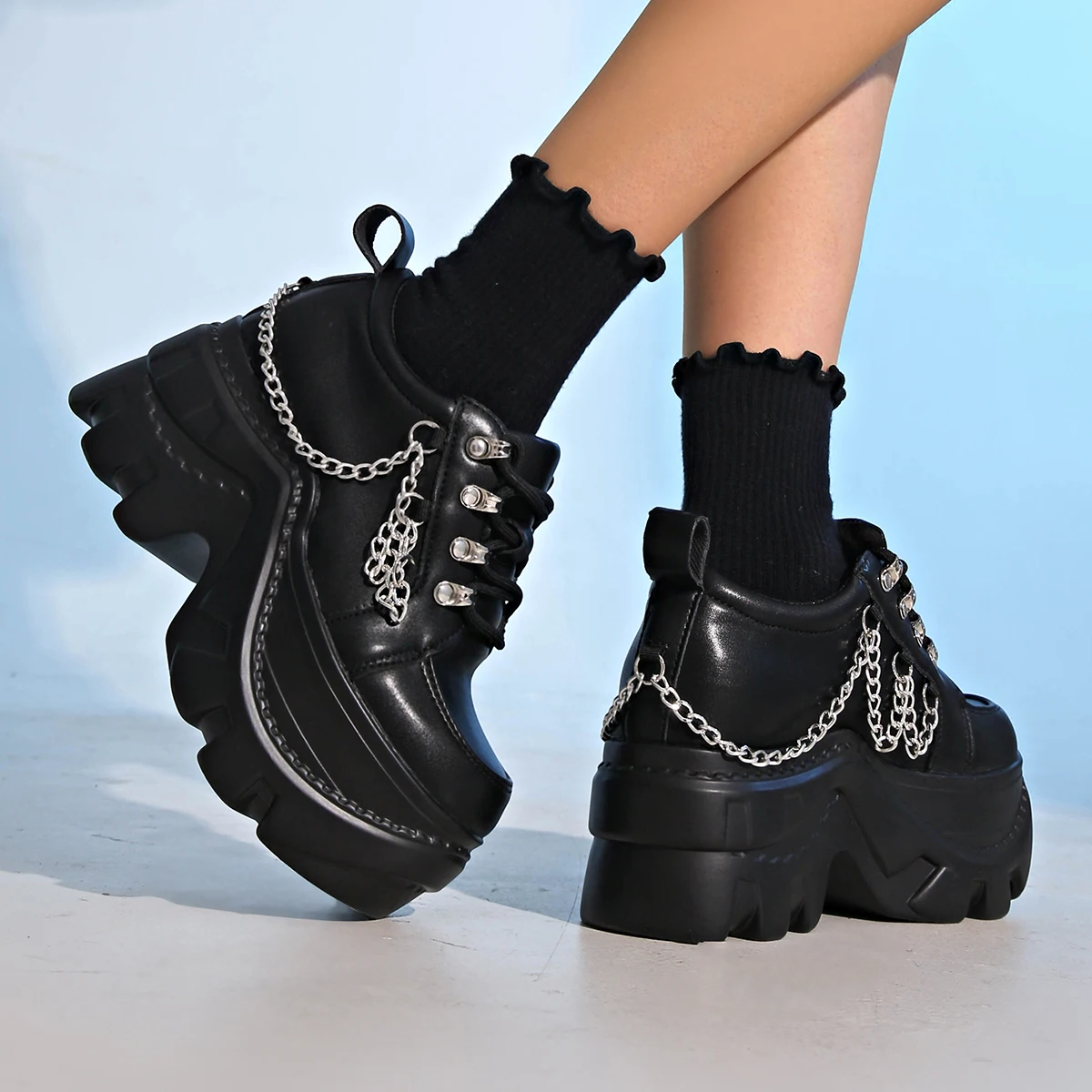 Zapatillas góticas Punk gruesas para mujer, zapatos deportivos con plataforma decorativa de cadena negra, zapatillas Punk antideslizantes de suela gruesa de talla grande
