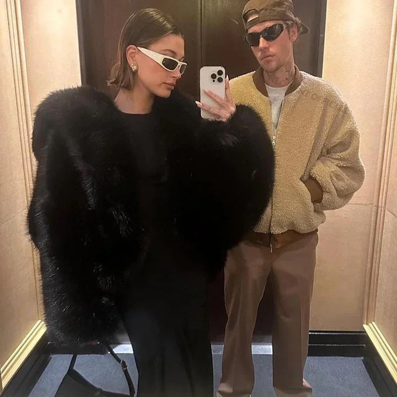 Neo Mint marca pasarela moda icónica con capucha Batwing abrigo de piel sintética mujeres Chic invierno Hailey Bieber abrigo peludo chaqueta de piel de zorro