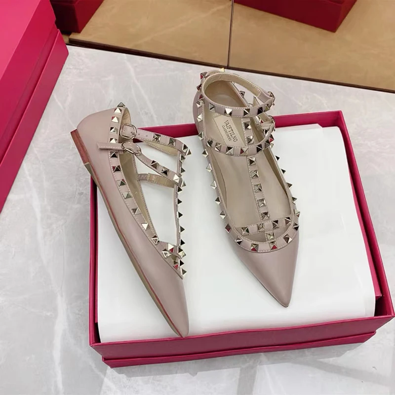 Zapatos planos de lujo para mujer, de marca de lujo, con remaches, de diseñador, con punta en pico y correa al tobillo, informales y cómodos.