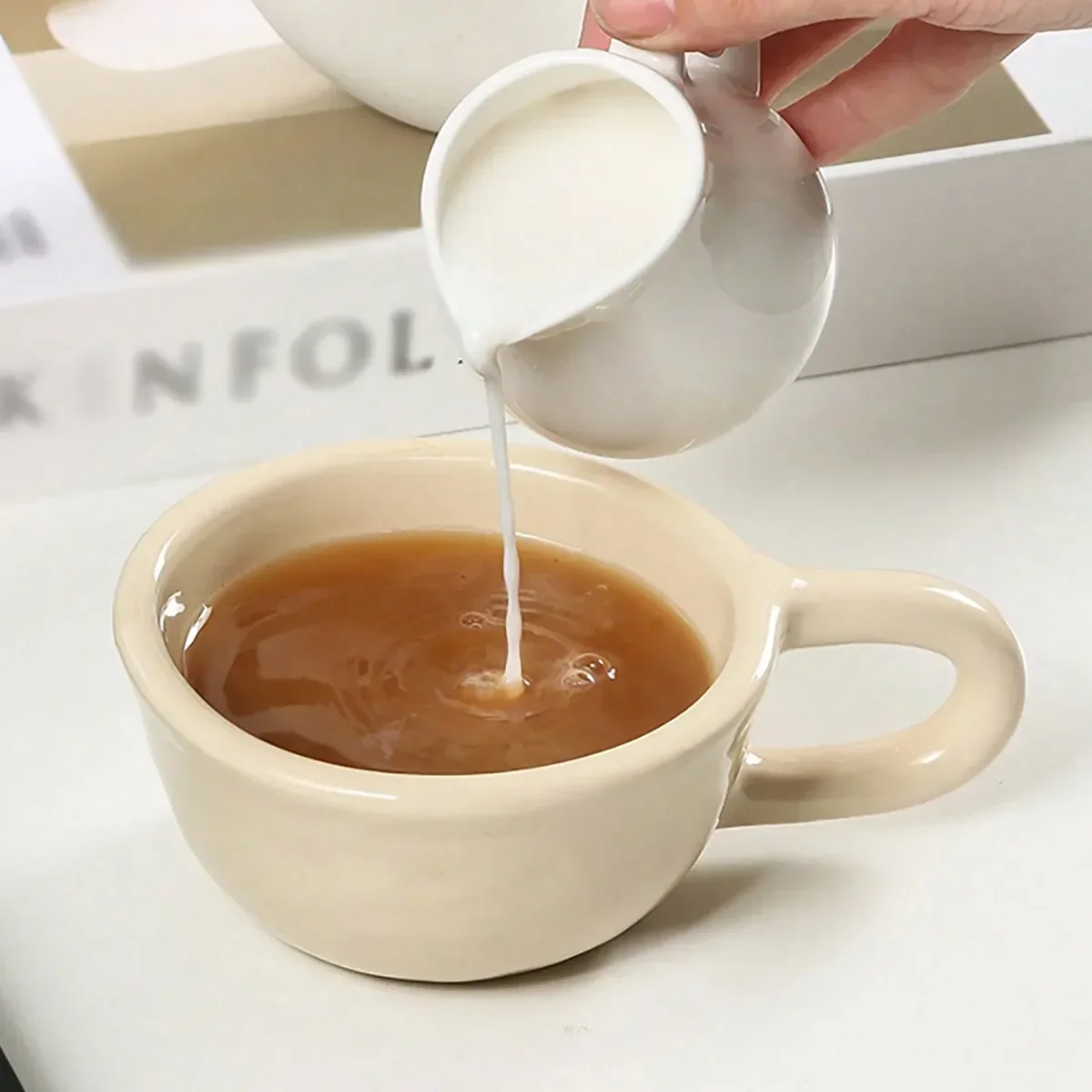Taza de té con patrón de cuadros de cerámica creativa, taza de café de tablero de ajedrez irregular, 1 ud.