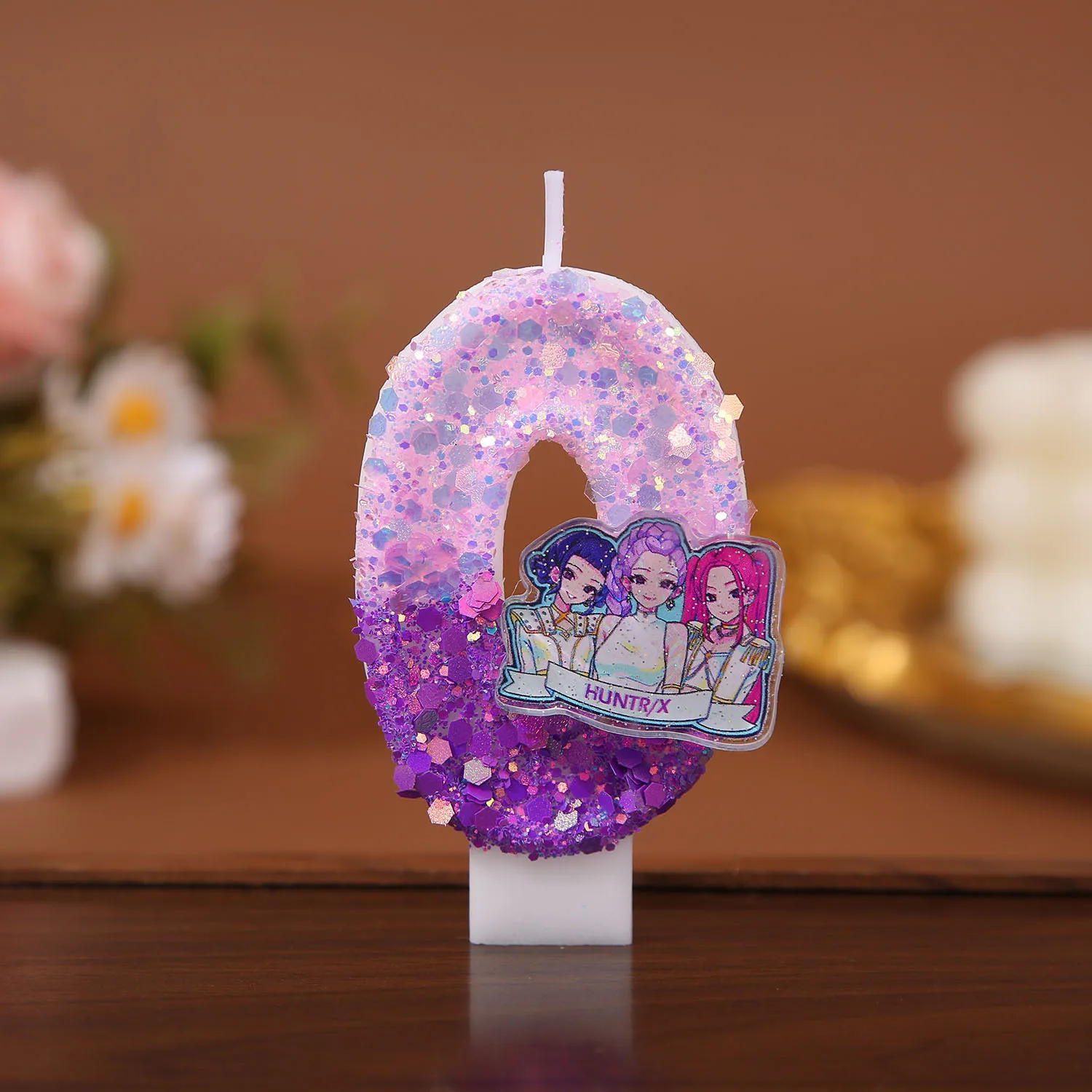Lindas velas digitales con forma de niña. Decoraciones para pasteles y fiestas, perfectas para cumpleaños, fiestas y todo tipo de otras celebraciones.