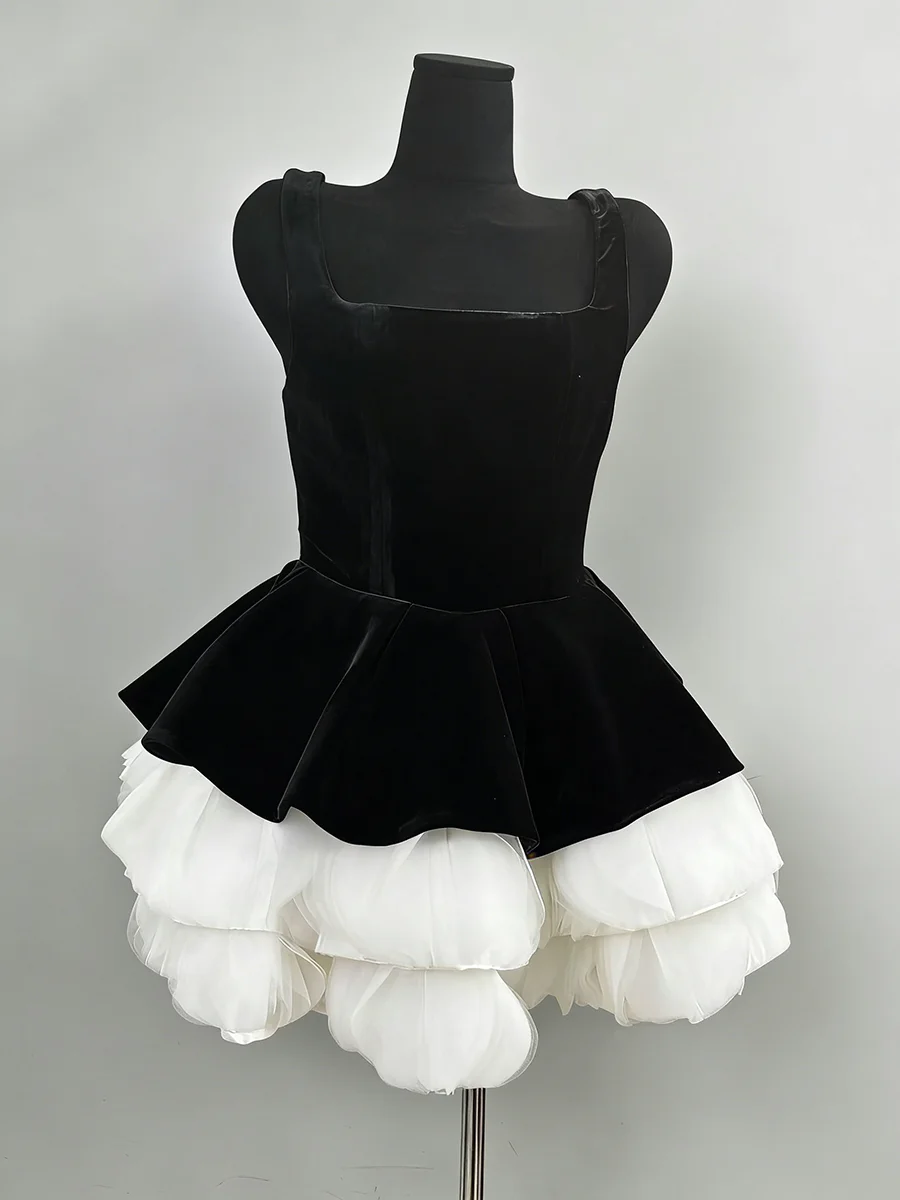 TWOTWINSTYLE, vestidos de terciopelo con volantes empalmados adelgazantes de Color intenso para mujer, minivestido sin mangas con cuello cuadrado y cintura alta para mujer, nuevo