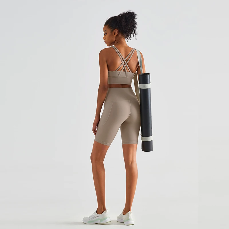 Pantalones cortos deportivos de yoga para mujer, con bolsillo, ideales para el gimnasio y actividades físicas, pantalones cortos de ciclismo para mujer, cintura alta, transpirables, sin costuras frontales, diseño que realza la figura.