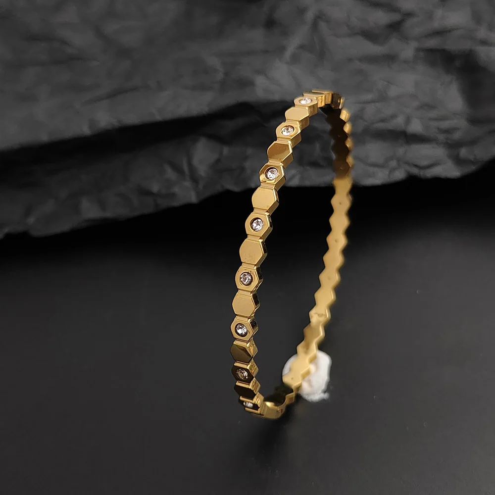 Nueva pulsera hexagonal de circón en forma de panal de acero inoxidable chapada en oro para mujer, joyería para fiesta y boda