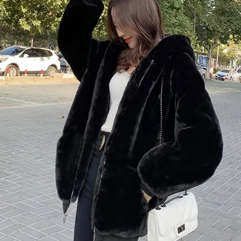 Abrigo coreano holgado de felpa gruesa para mujer, abrigo de invierno de imitación de piel de conejo, chaqueta cálida con cremallera, parka con capucha, abrigo.