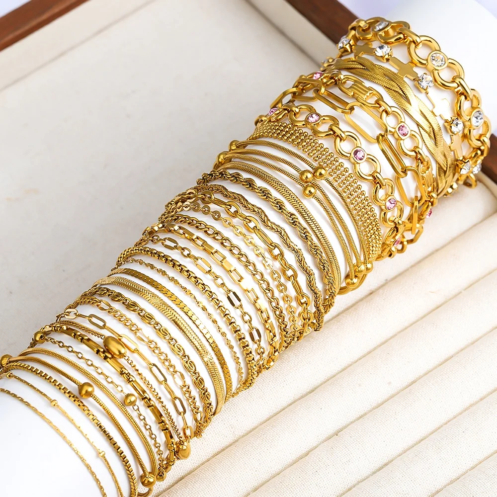 11 piezas【Aleatorio】Pulseras de acero inoxidable a la moda para mujer, elegantes y lujosas, juego de joyería para mujer que no se decolora, adecuado para uso diario y fiestas, regalo de cumpleaños